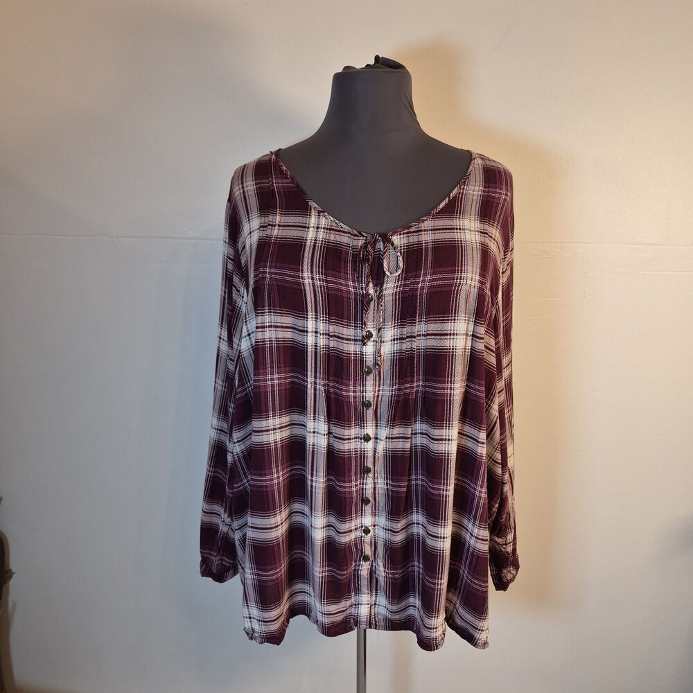 Torrid Women's Plaid Tunic Blouse Size 5 5X 28 Burgundy Purple  White